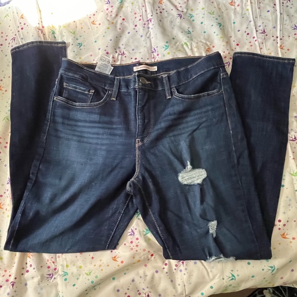Women’s Levi’s 311 shaping skinny- size 32 - Picture 3 of 5